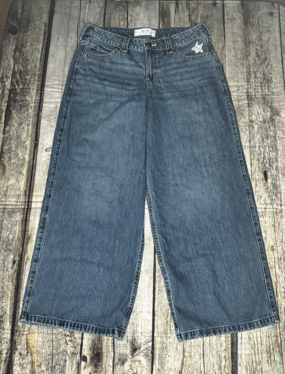 Hollister Low Rise Super Baggy Jeans Womens Size 8R W29 Medium Wash Star Patch